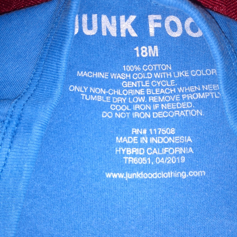 Two shirts. - Picture 8 of 9